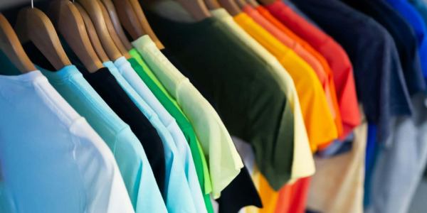 Jak dopasować kolorystkę garderoby do karnacji?